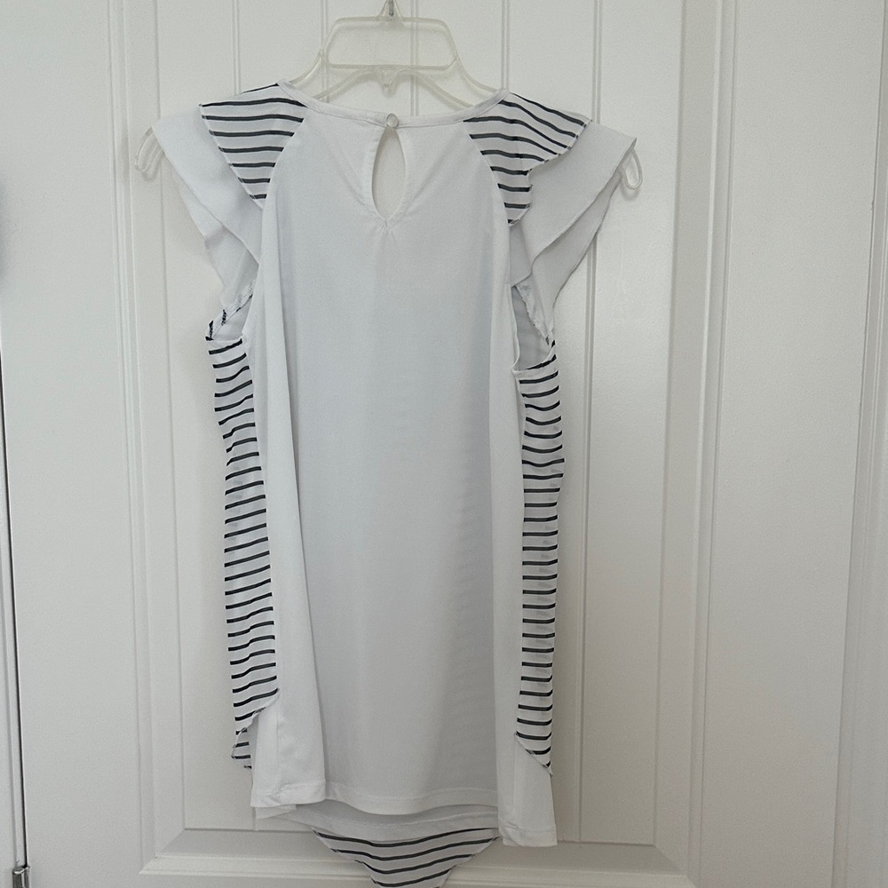 Pre- owned Striped Black and White Women's Top- S - Picture 3 of 4
